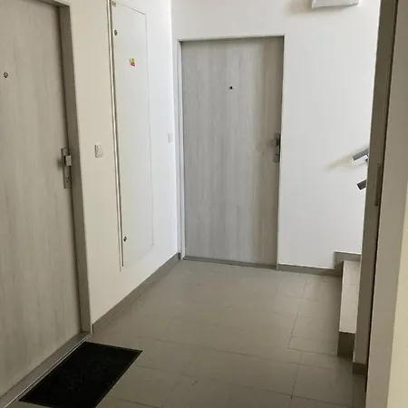 696 Pod Jestedem *