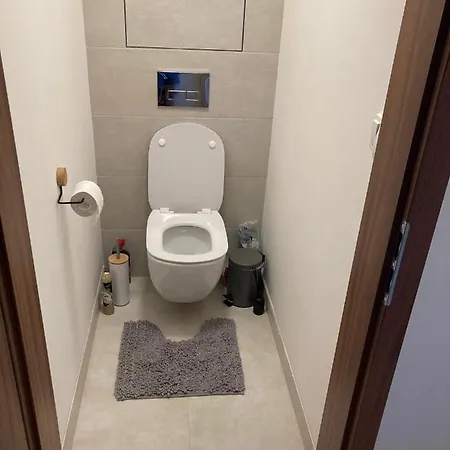 696 Pod Jestedem Apartman *